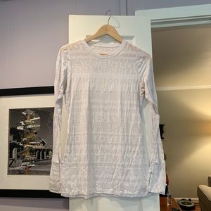 Lululemon long sleeve tee